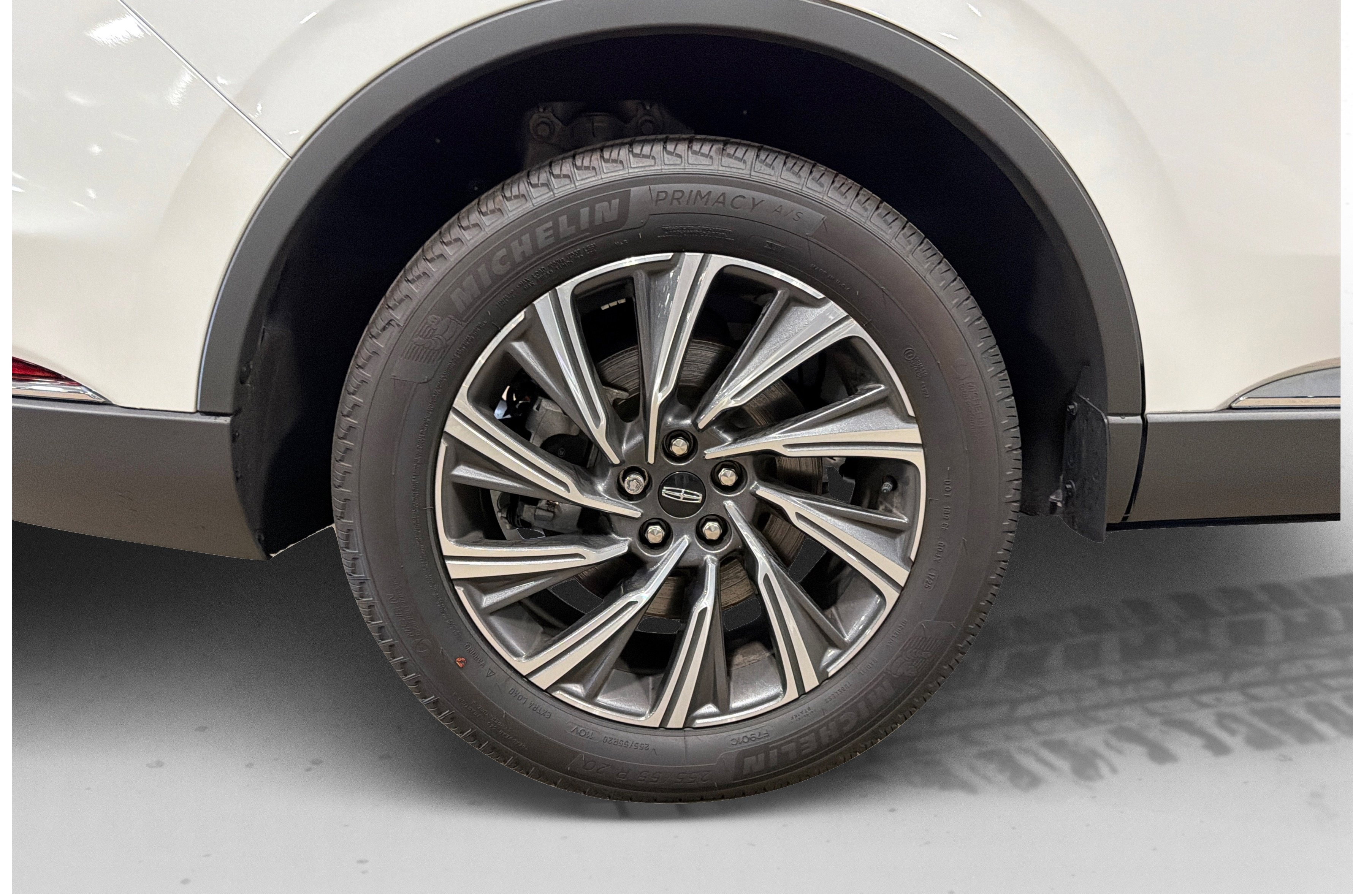 Used 2025 Lincoln Aviator AWD image 54