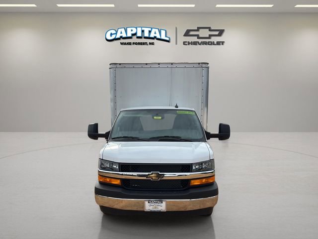 New 2024 Chevrolet Express 4500 w/ Power Convenience Package RWD image 9