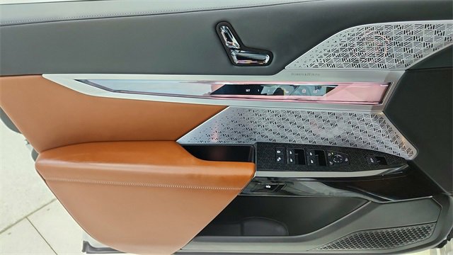 Used 2023 BMW i7 xDrive60 image 35