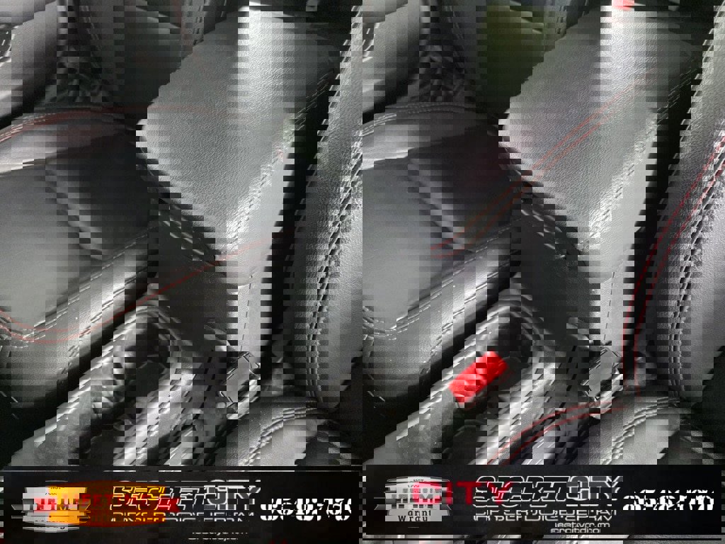 Used 2022 Jeep Wrangler Unlimited Rubicon w/ Dual Top Group image 25