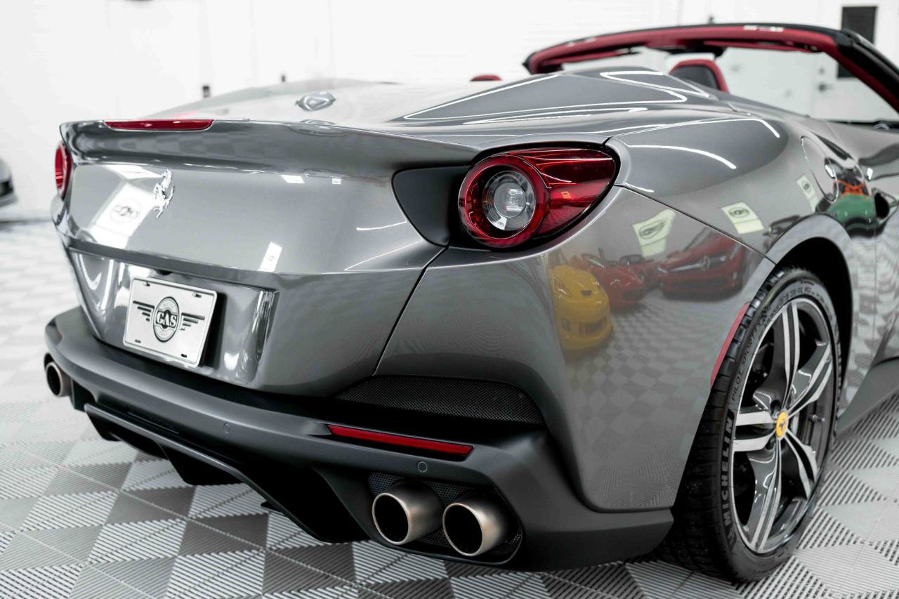 Used 2020 Ferrari Portofino RWD image 44