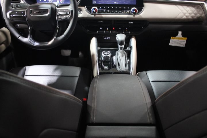 New 2026 GMC Canyon Denali AWD/4WD image 33