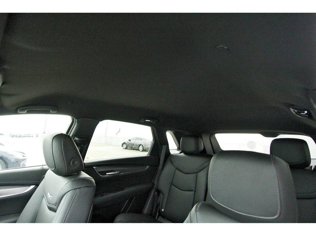 New 2025 Cadillac XT5 Luxury image 22