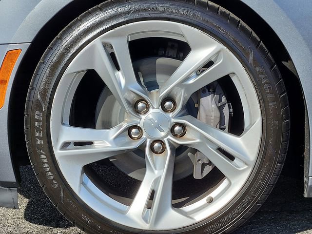 Used 2019 Chevrolet Camaro SS image 9