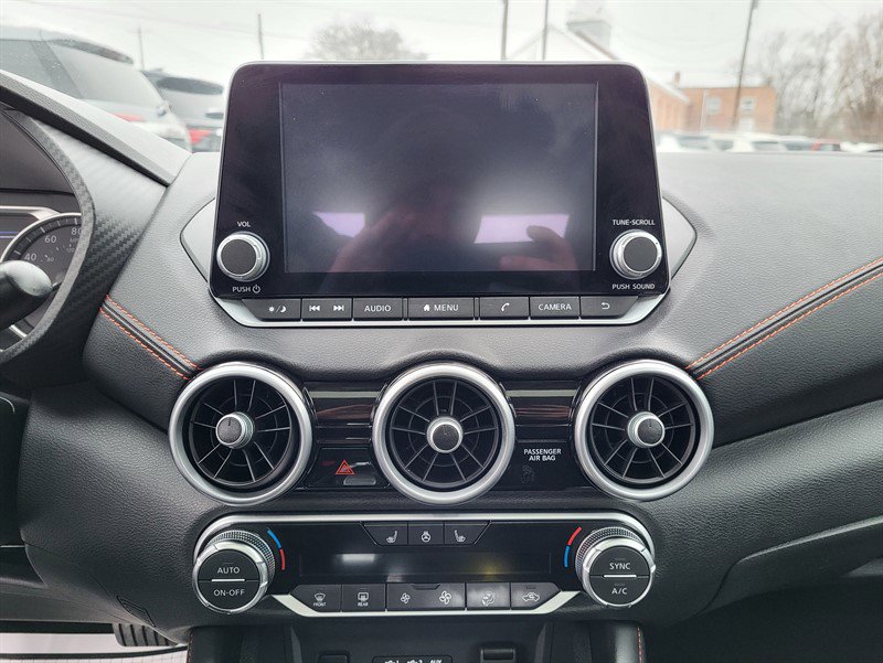 Used 2024 Nissan Sentra SR w/ SR Premium Package image 17