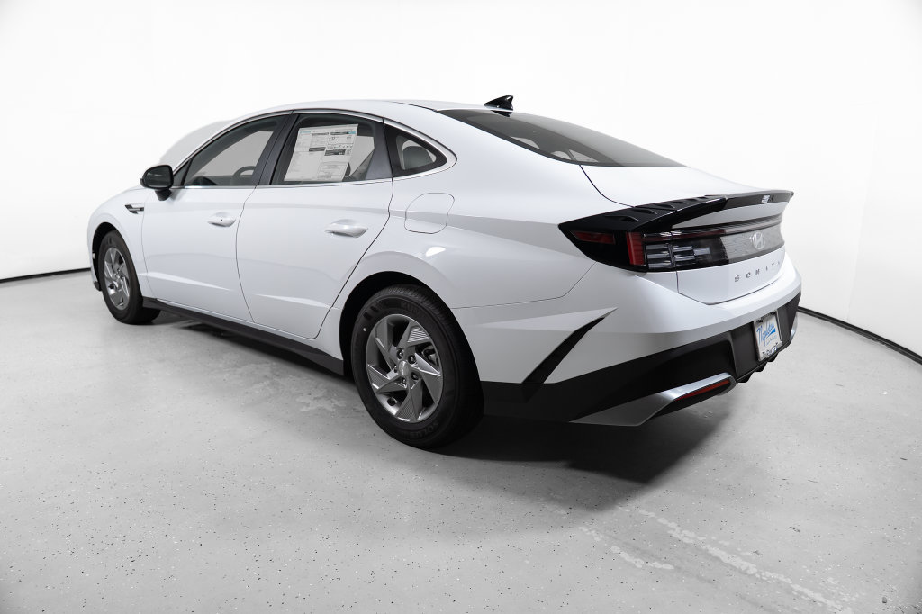 New 2026 Hyundai Sonata SE FWD image 10