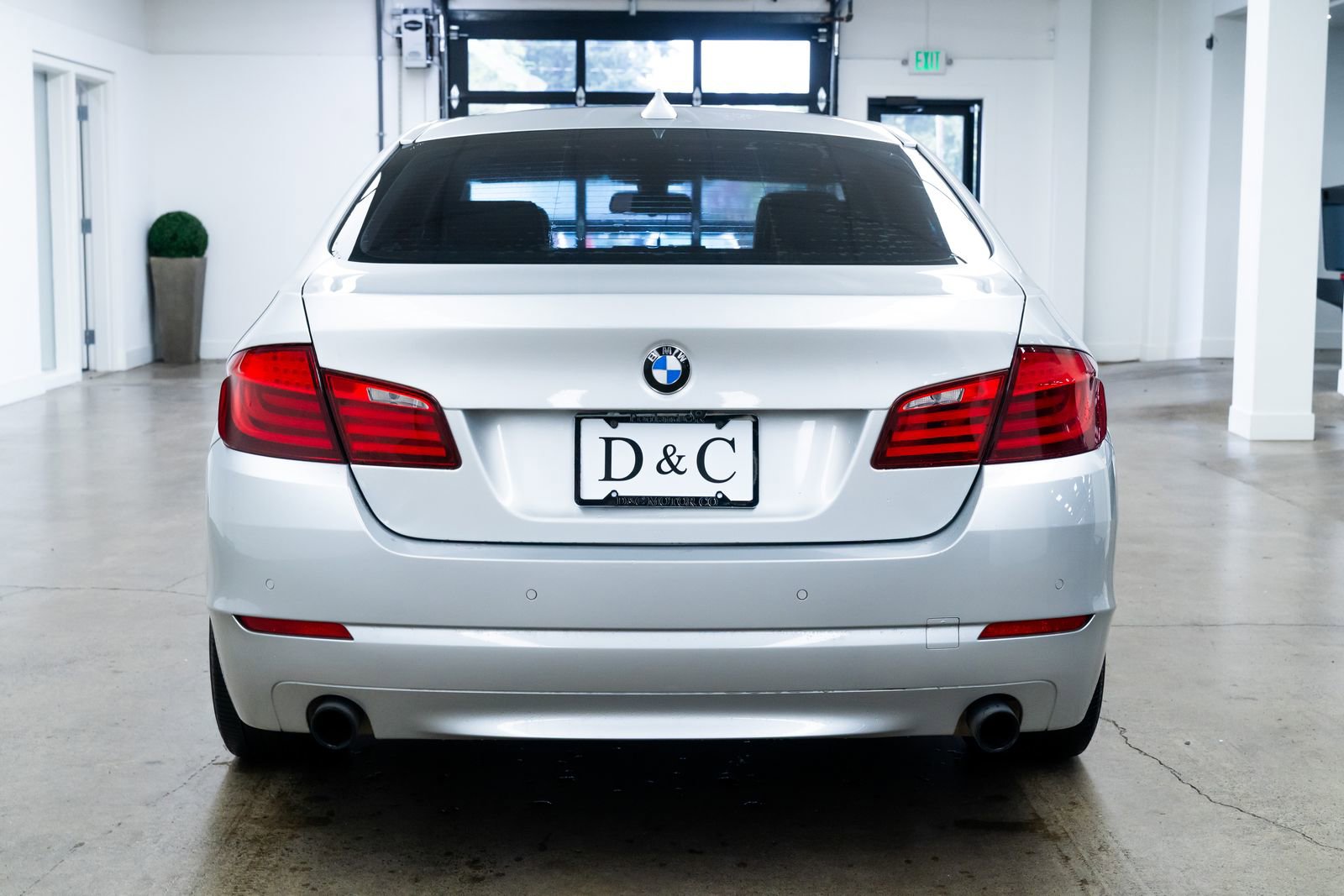 Used 2011 BMW 535i xDrive Sedan AWD/4WD image 5