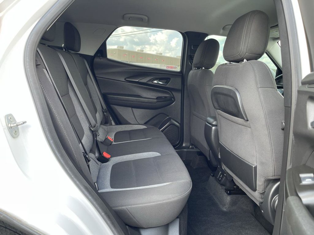 Used 2022 Chevrolet TrailBlazer LT w/ Convenience Package FWD image 25