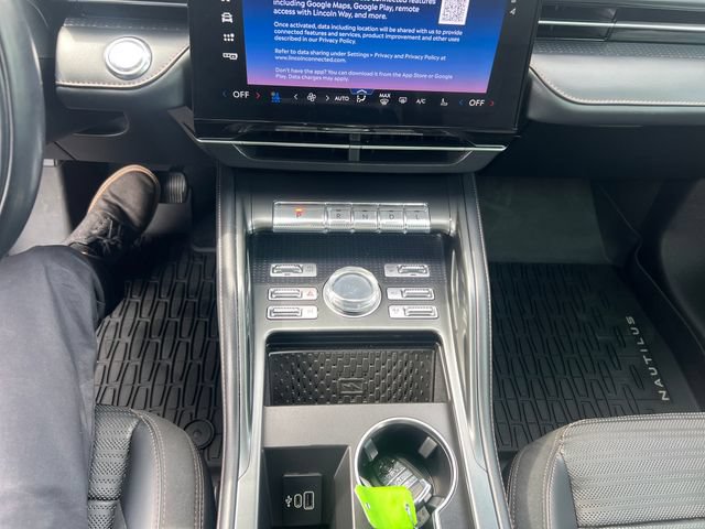 Certified 2024 Lincoln Nautilus Reserve w/ Equipment Group 202A AWD/4WD image 23