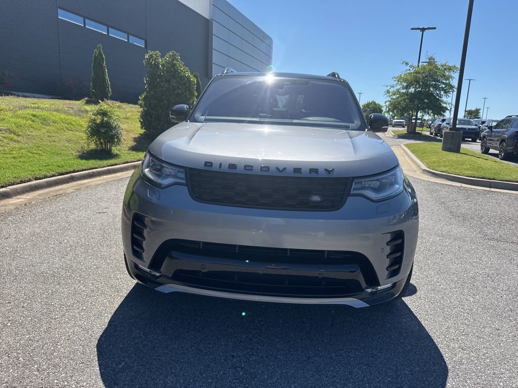 Used 2022 Land Rover Discovery HSE R-Dynamic AWD/4WD image 2