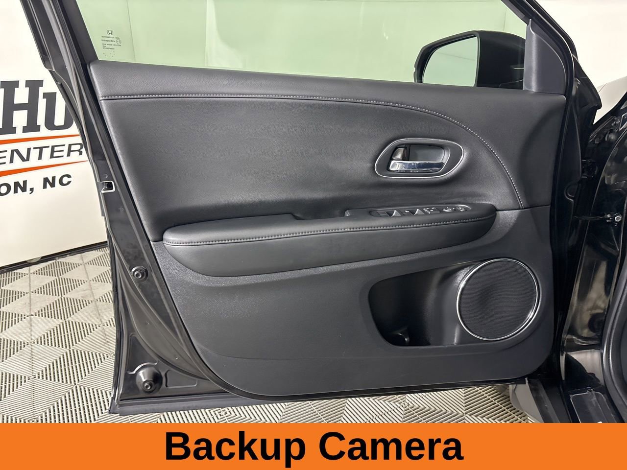 Used 2022 Honda HR-V EX-L image 8