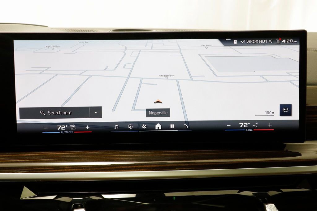 Used 2025 BMW X7 M60i image 11