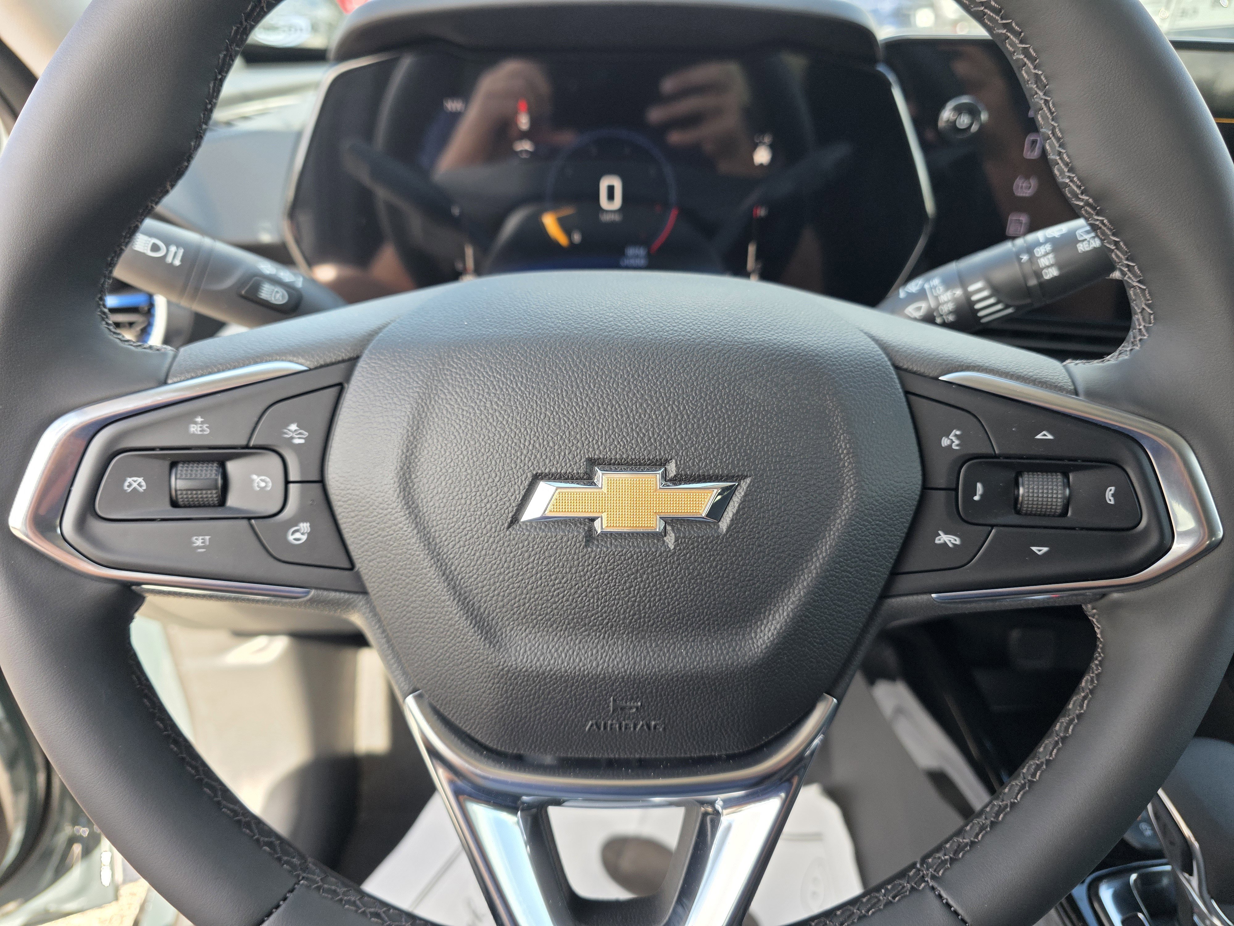 New 2026 Chevrolet Trax LT w/ Driver Confidence Package image 34