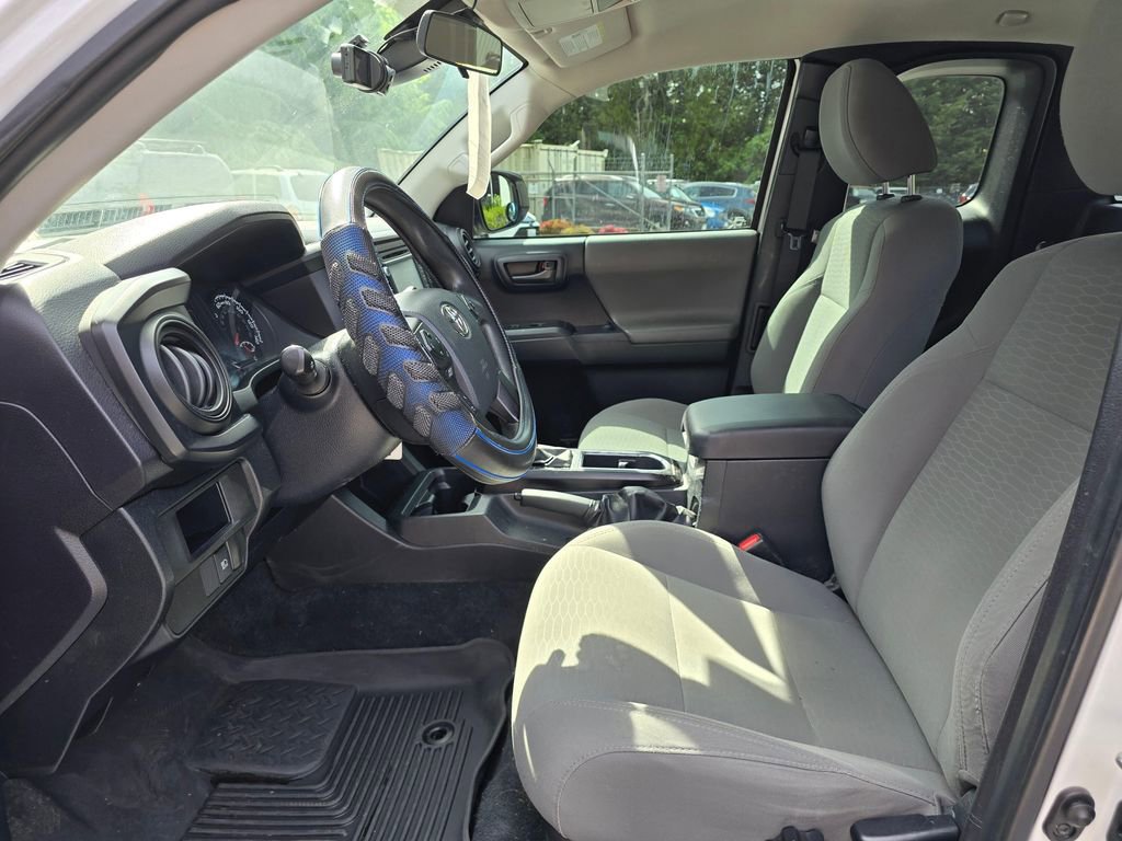 Used 2018 Toyota Tacoma SR RWD image 8