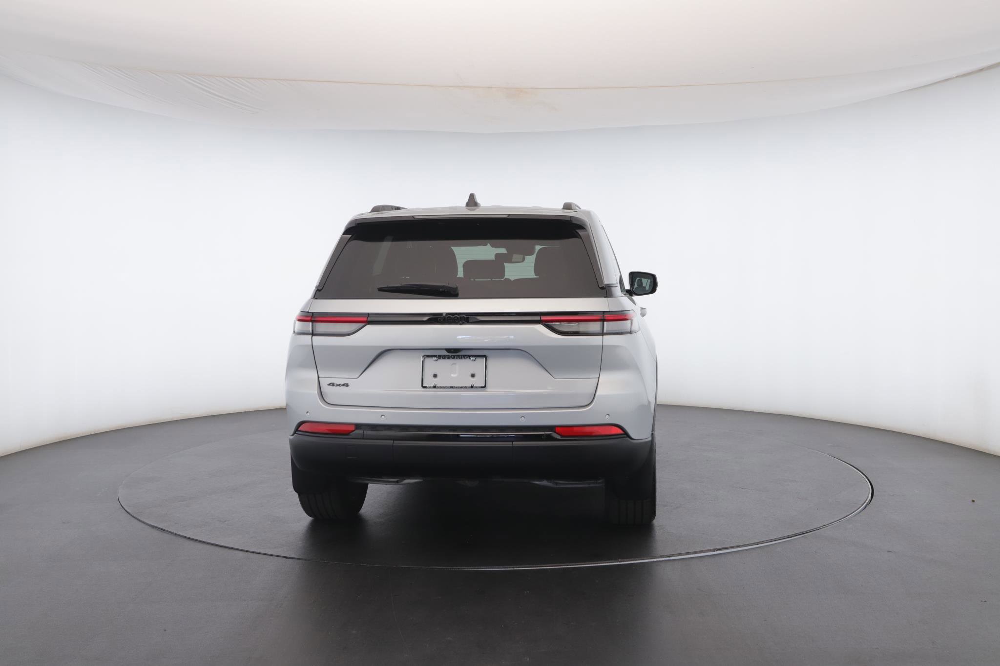 Used 2024 Jeep Grand Cherokee Altitude image 26