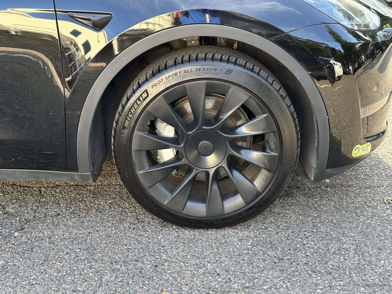 Used 2023 Tesla Model Y Long Range AWD/4WD image 10