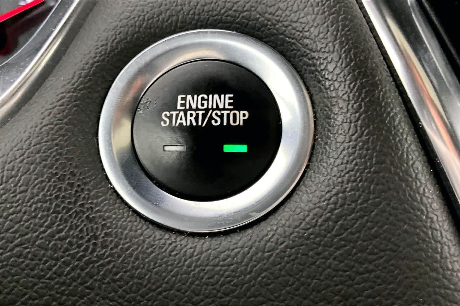 Used 2023 Chevrolet Traverse Premier w/ Redline Edition FWD image 31