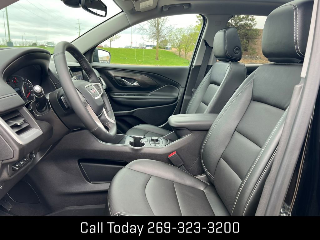 Certified 2024 GMC Terrain SLT w/ Infotainment Package II image 5