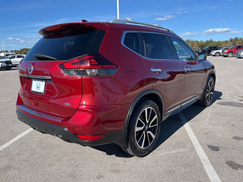 Used 2019 Nissan Rogue SL w/ Premium Package image 4