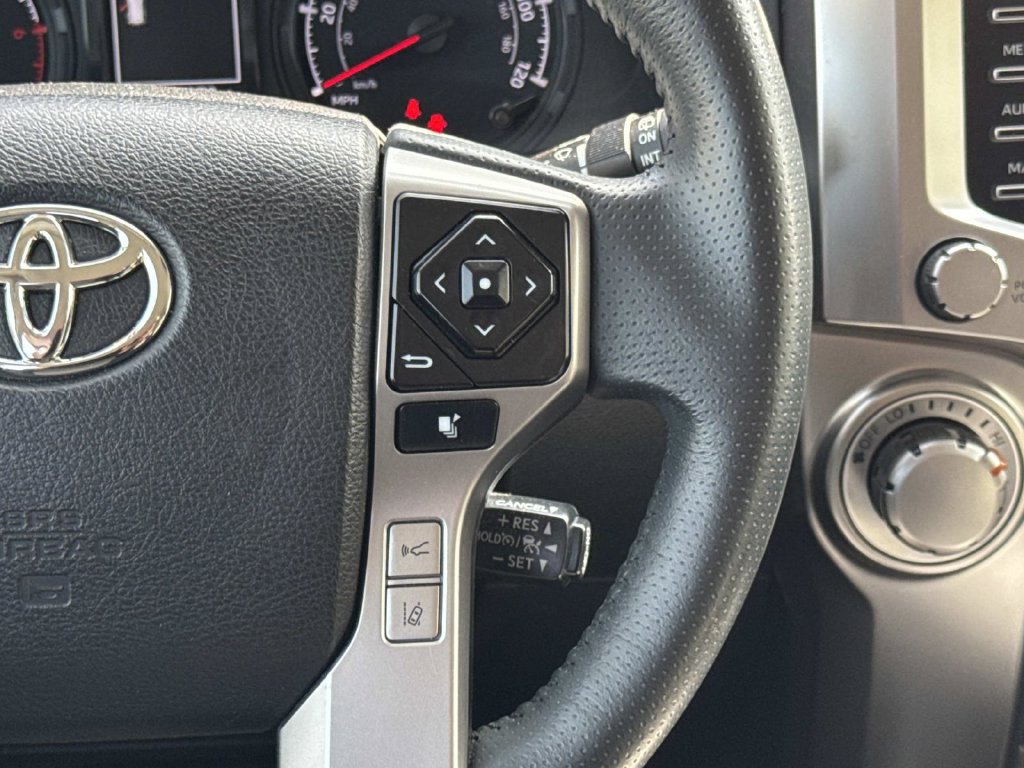 Used 2024 Toyota 4Runner SR5 AWD/4WD image 12