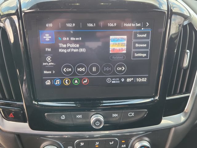 Used 2023 Chevrolet Traverse LT w/ LT Premium Package AWD/4WD image 16