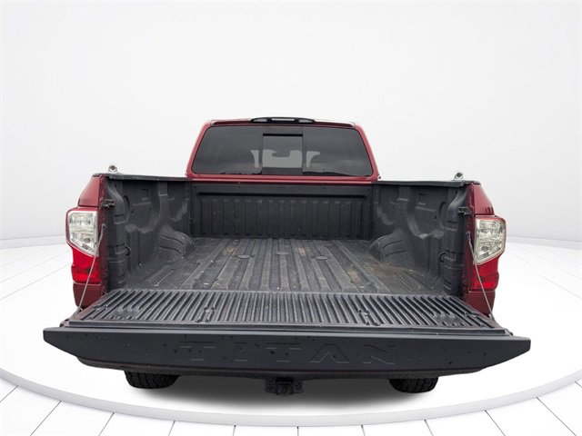 Used 2017 Nissan Titan PRO-4X image 12