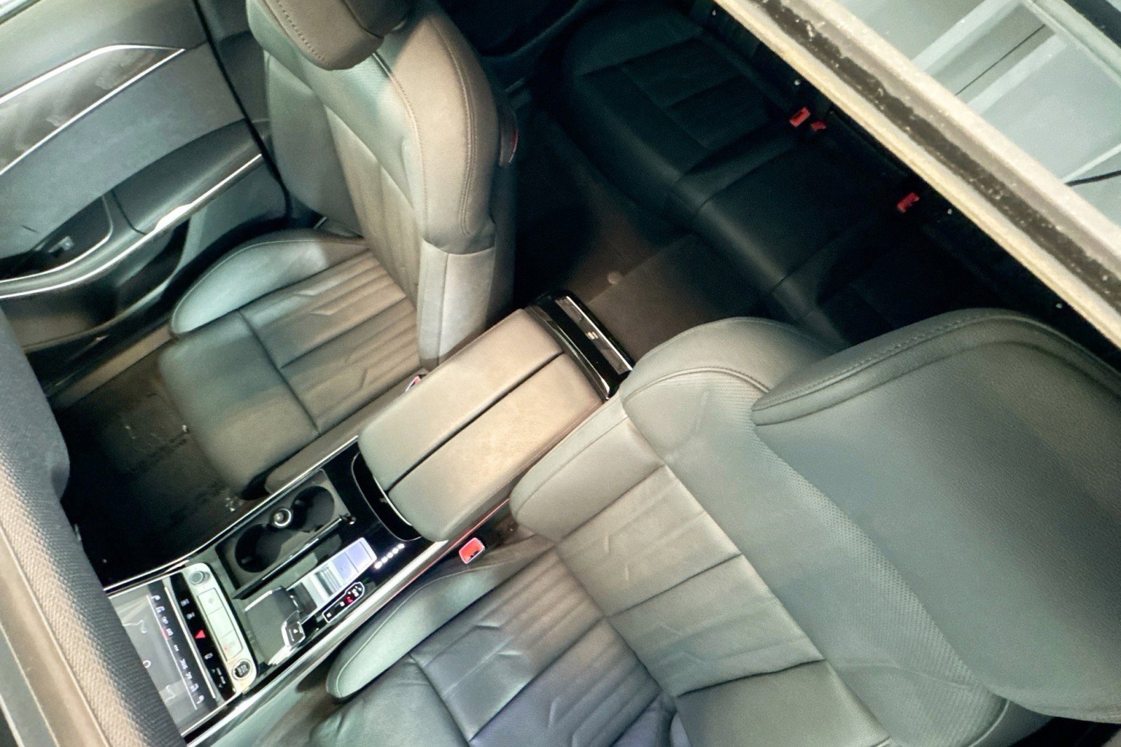 Used 2022 Audi A8 L 3.0T w/ Executive Package image 20