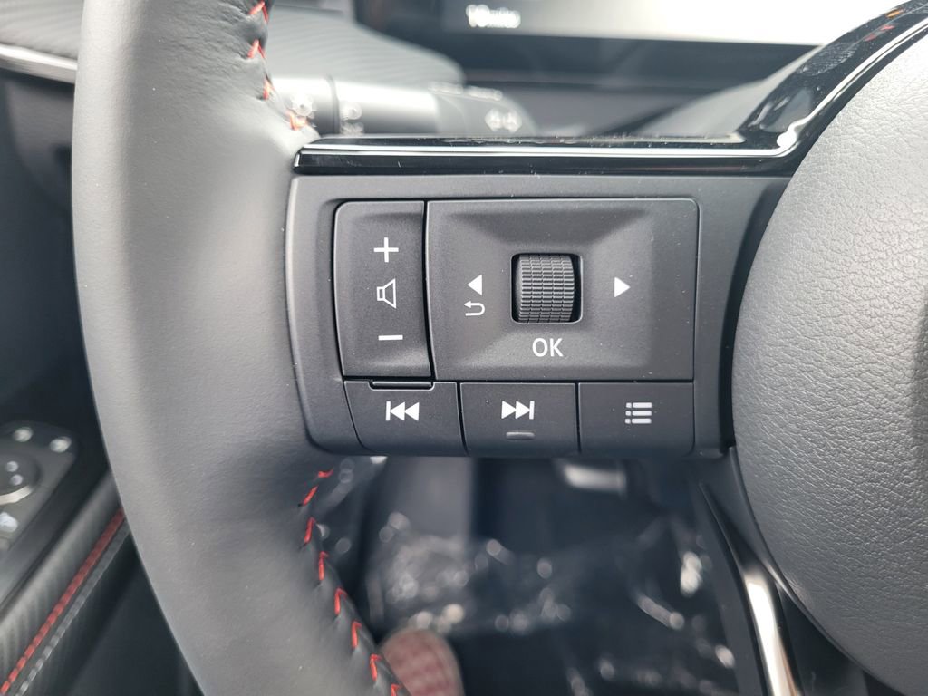 New 2026 Nissan Kicks SR w/ Cold Weather Package image 19