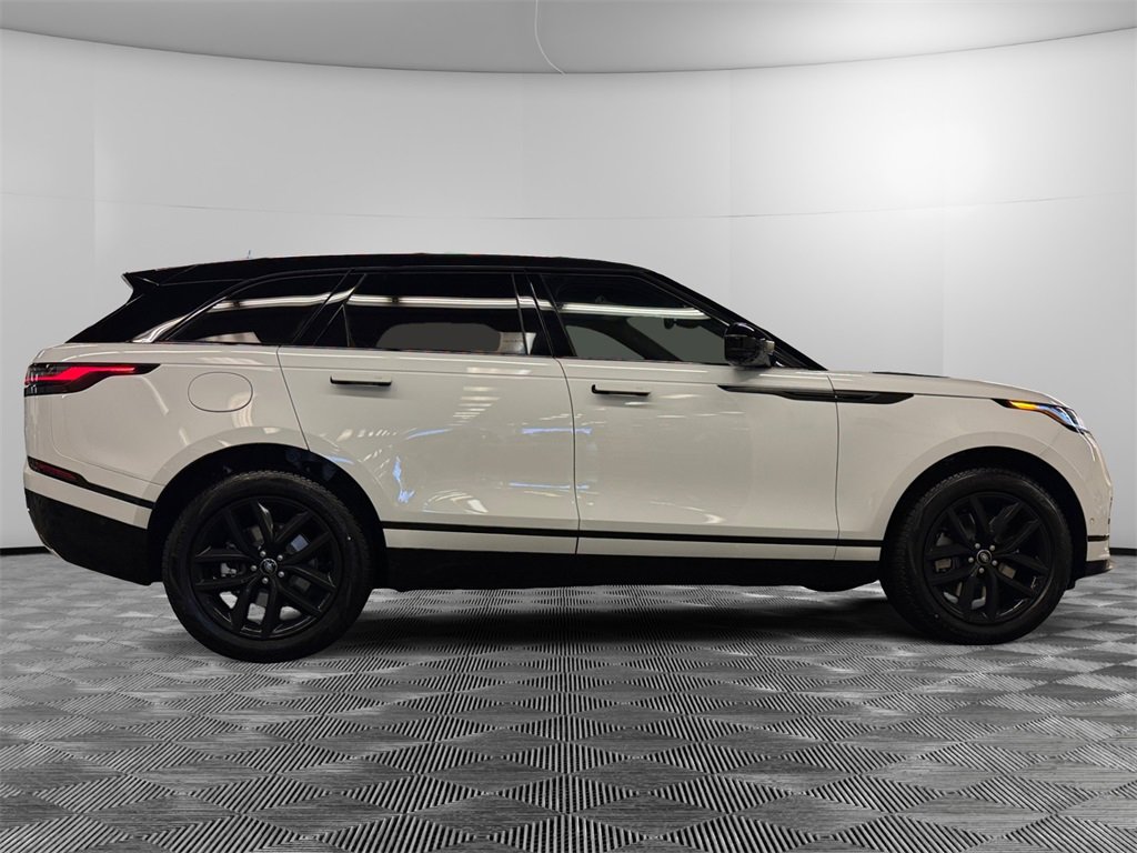 New 2026 Land Rover Range Rover Velar Dynamic SE image 6