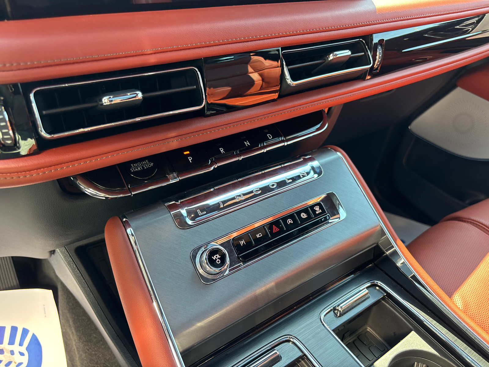 New 2025 Lincoln Aviator Reserve w/ Equipment Group 201A image 24