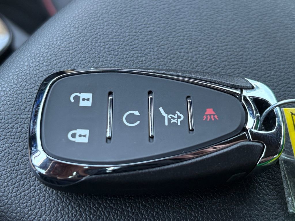 Used 2025 Chevrolet TrailBlazer RS w/ Convenience Package image 30