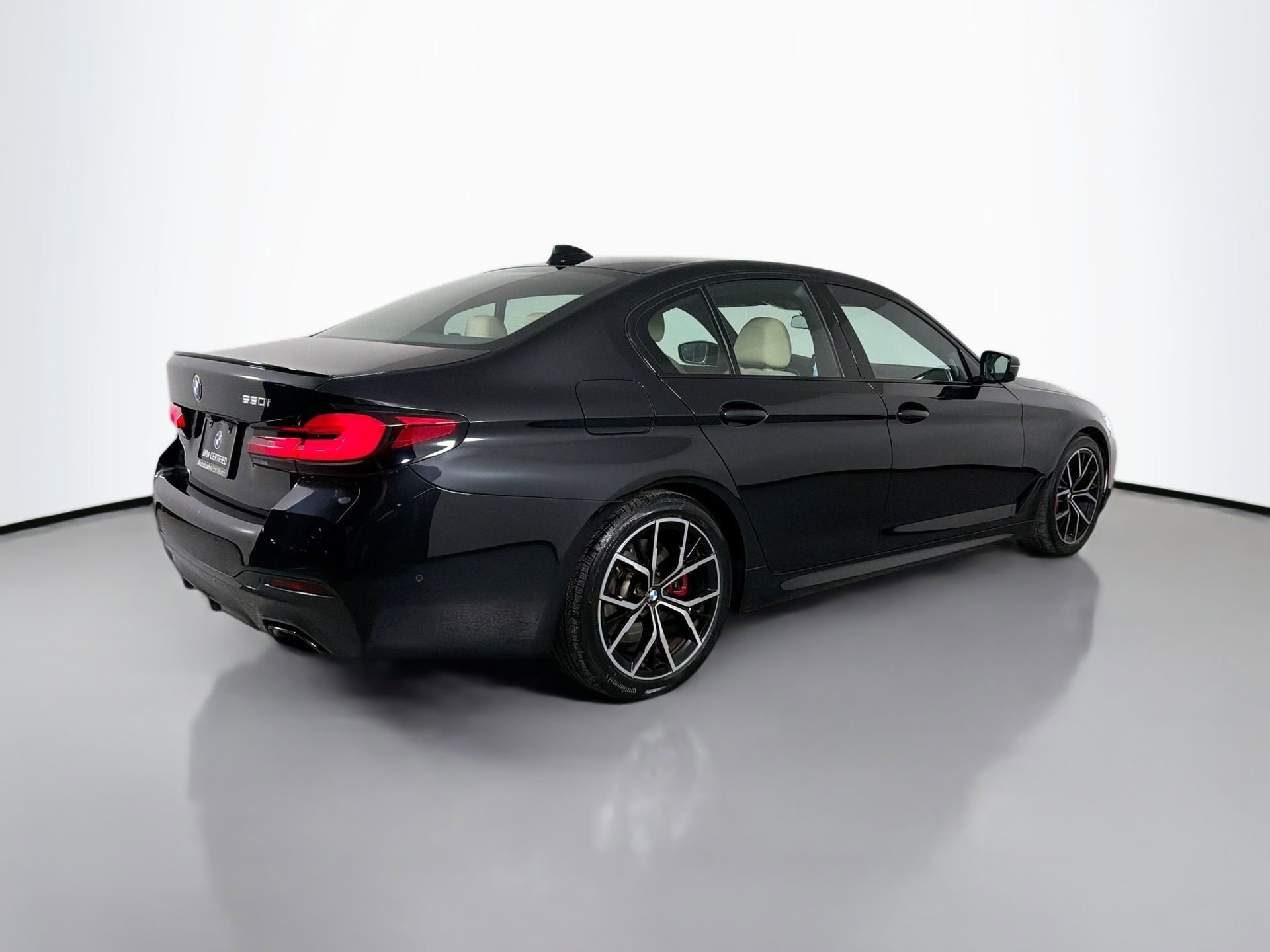 Certified 2023 BMW 530i w/ M Sport Package image 6