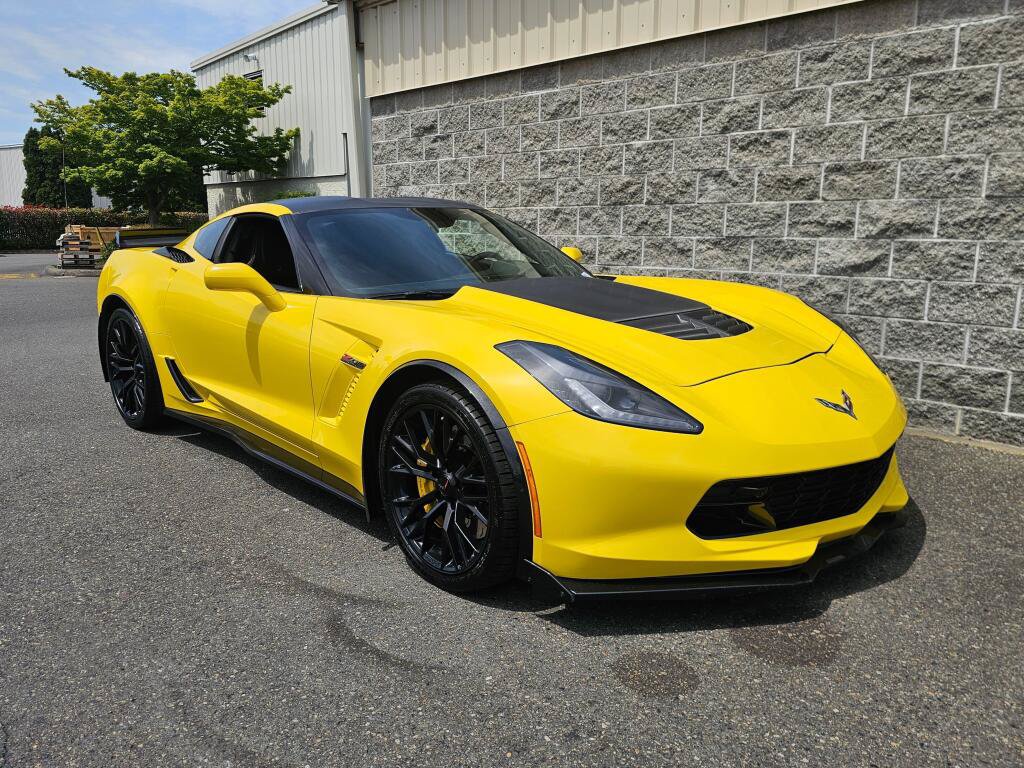 Used 2016 Chevrolet Corvette Z06 w/ 3LZ Preferred Equipment Group RWD image 10