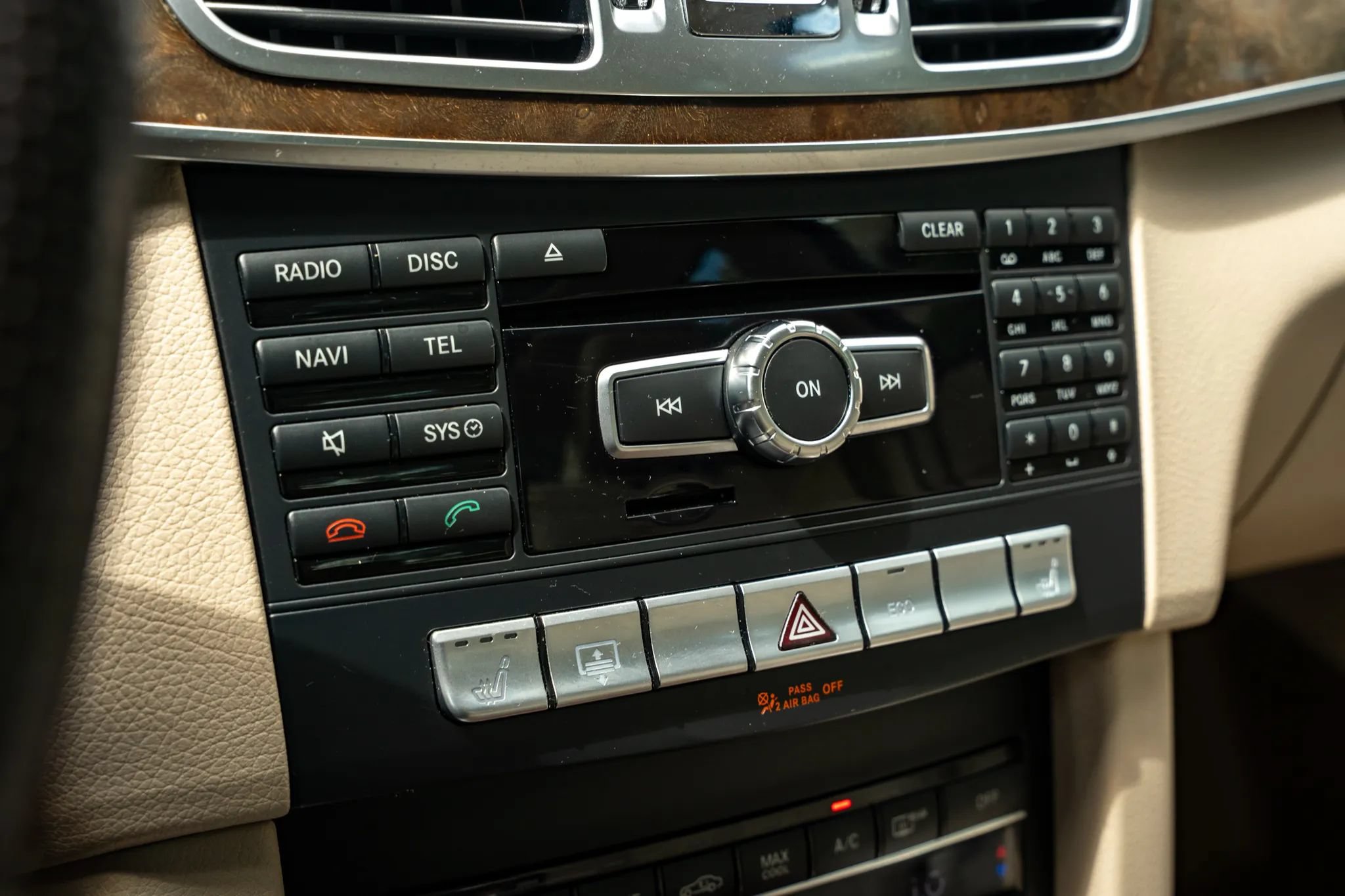 Used 2015 Mercedes-Benz E 350 4MATIC Sedan image 23