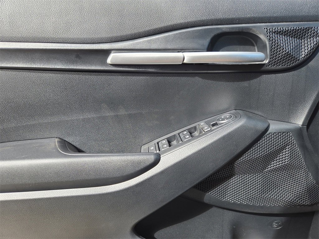 New 2026 Kia Seltos LX image 16