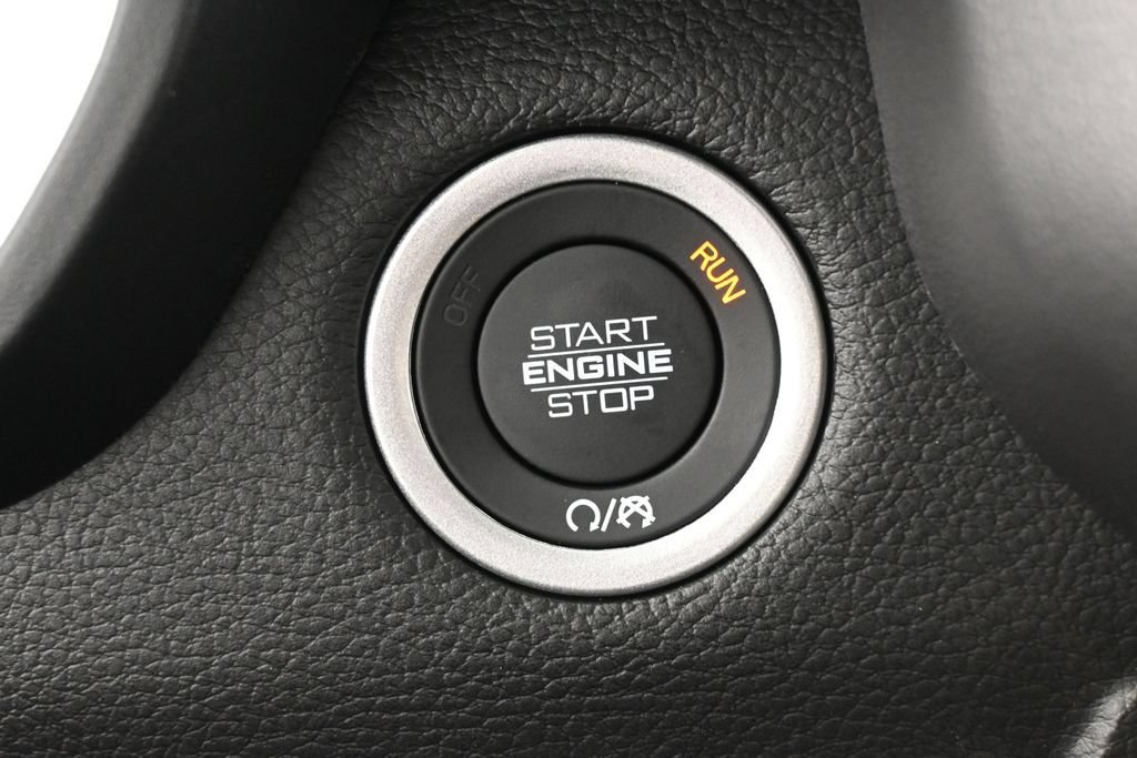Used 2026 RAM 1500 Laramie AWD/4WD image 30