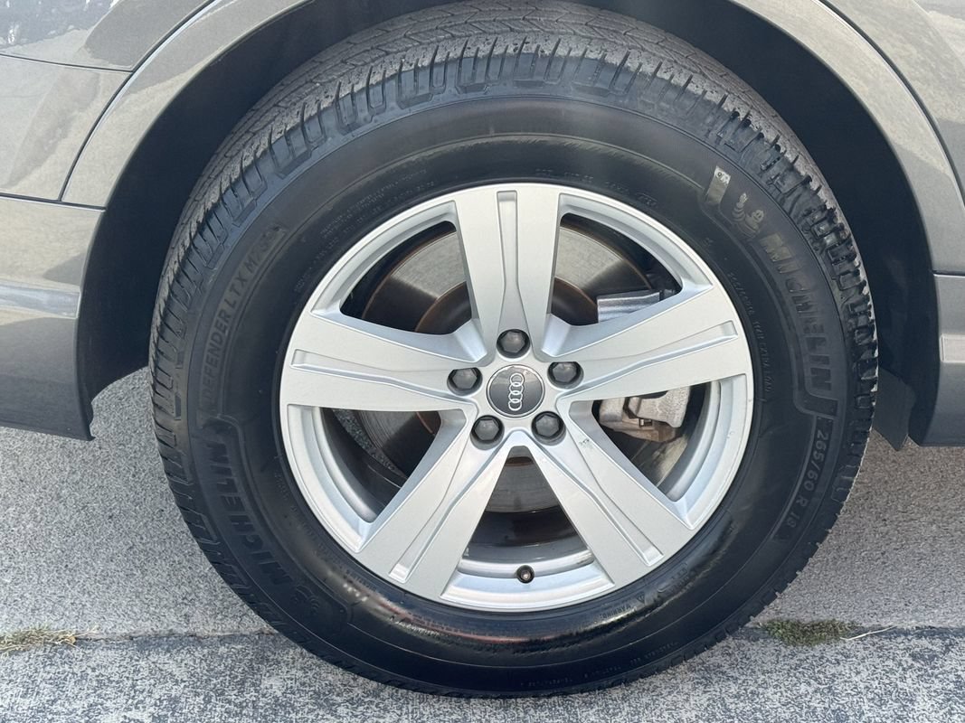 Used 2018 Audi Q7 2.0T Premium Plus w/ Premium Plus Package AWD/4WD image 26