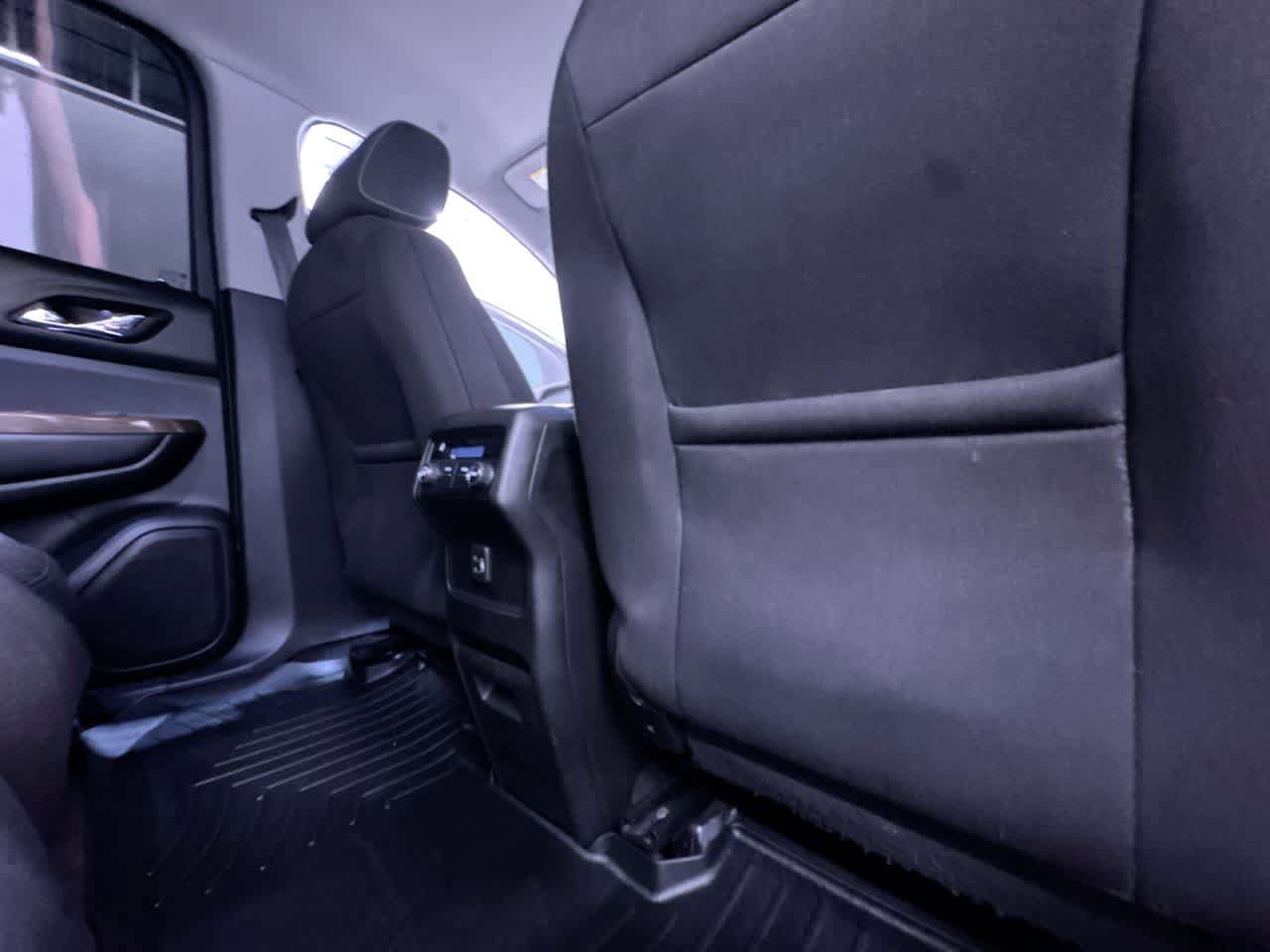 Used 2018 GMC Acadia SLE FWD image 41