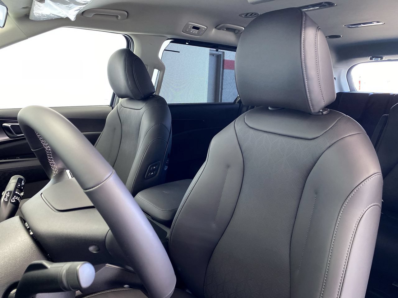 New 2027 Kia Carnival EX FWD image 19