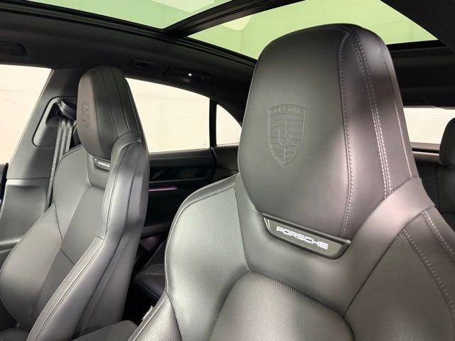 Used 2025 Porsche Macan 4S Electric image 10