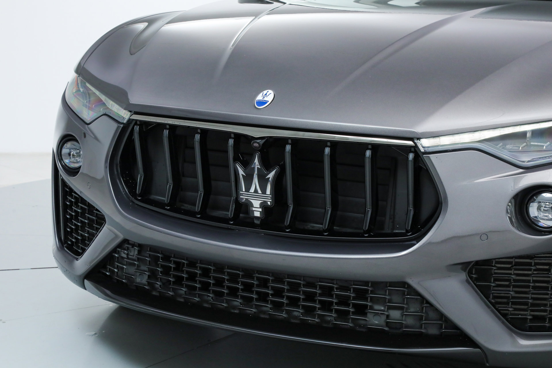 Certified 2022 Maserati Levante Modena image 9