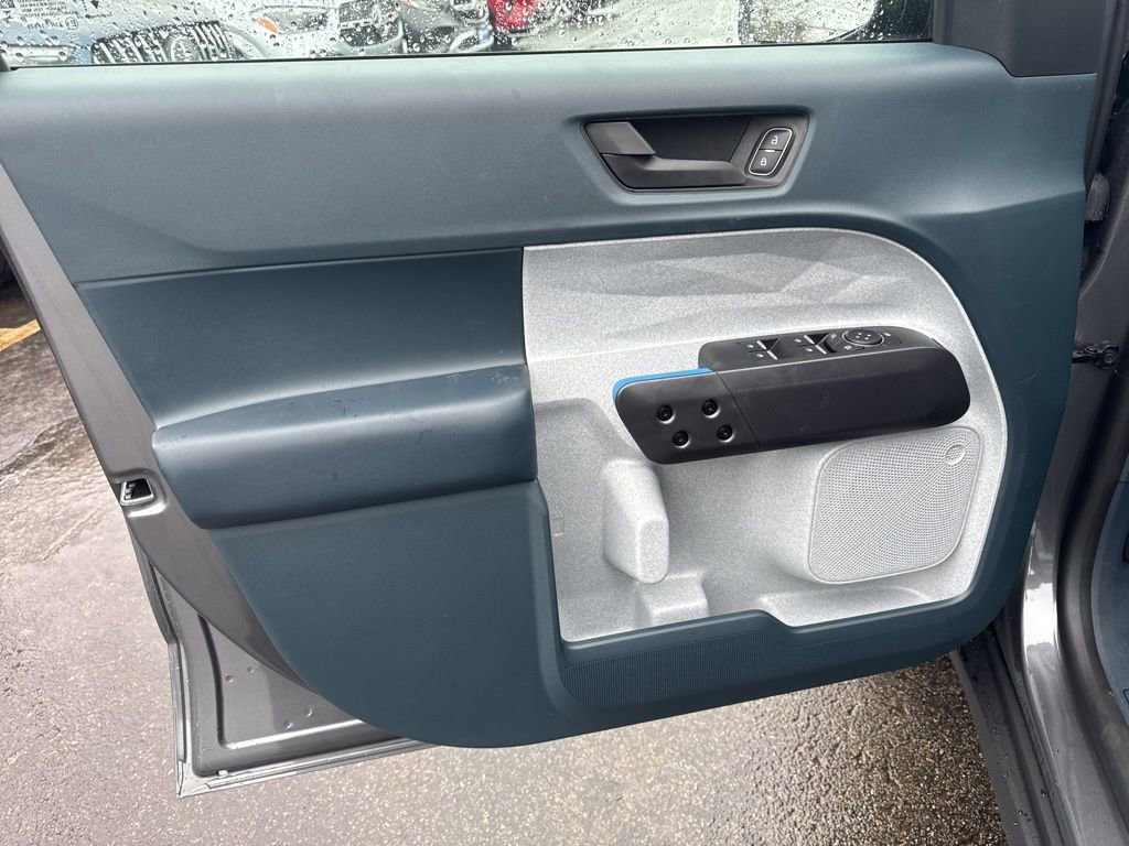 New 2026 Ford Maverick XLT image 9