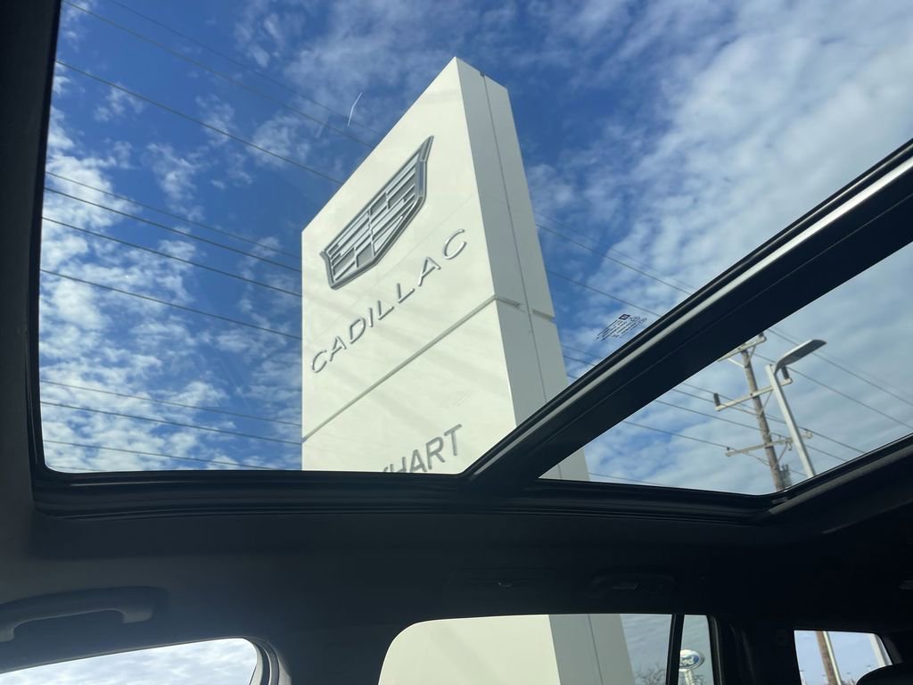 Used 2023 Cadillac XT6 Sport w/ Technology Package image 37