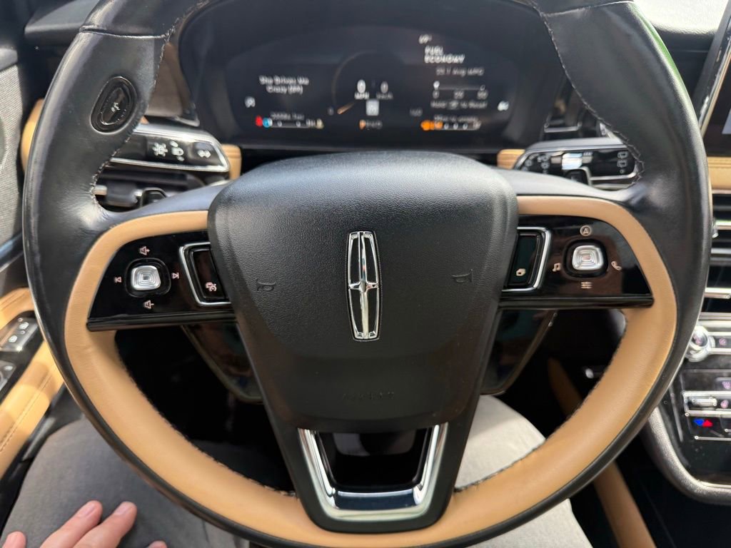 Used 2021 Lincoln Corsair Reserve w/ Equipment Group 201A image 13