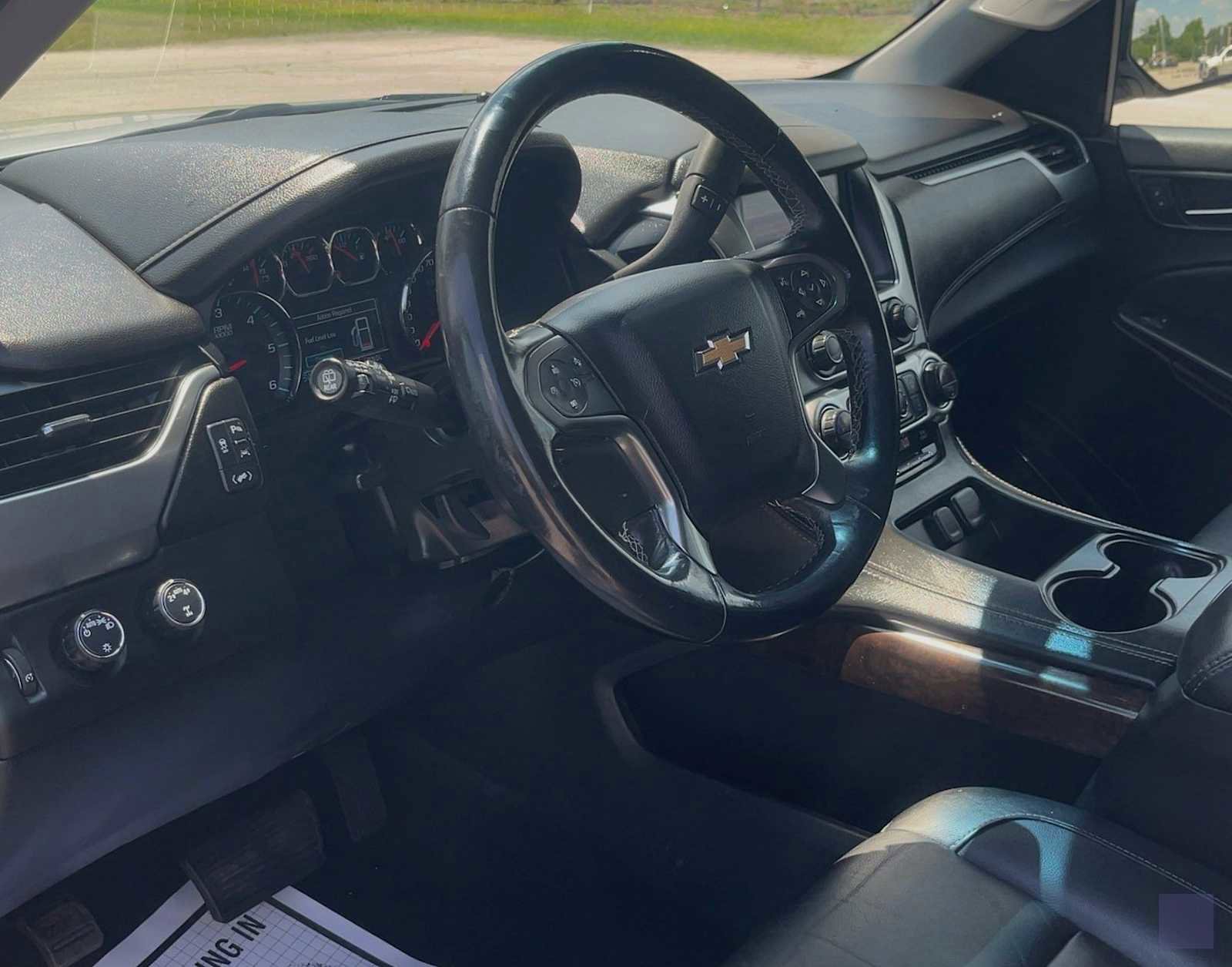 Used 2019 Chevrolet Suburban LT AWD/4WD image 14