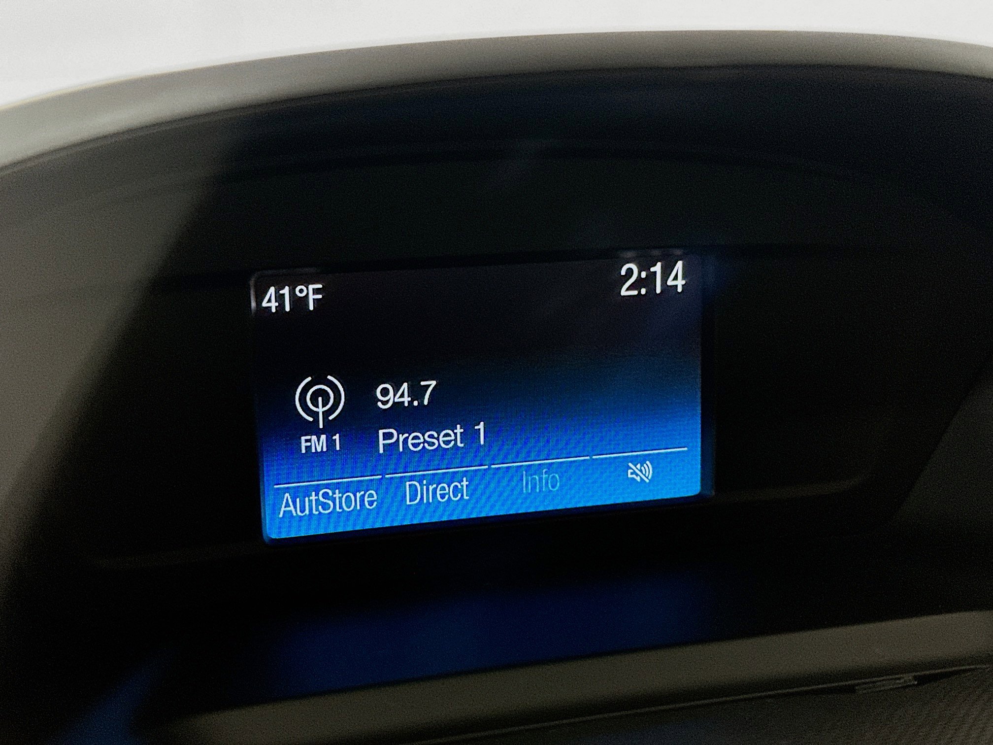 Used 2018 Ford Escape SE image 19