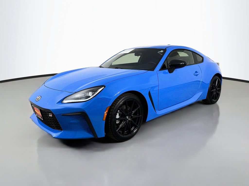 Certified 2023 Toyota GR86 Premium RWD image 3