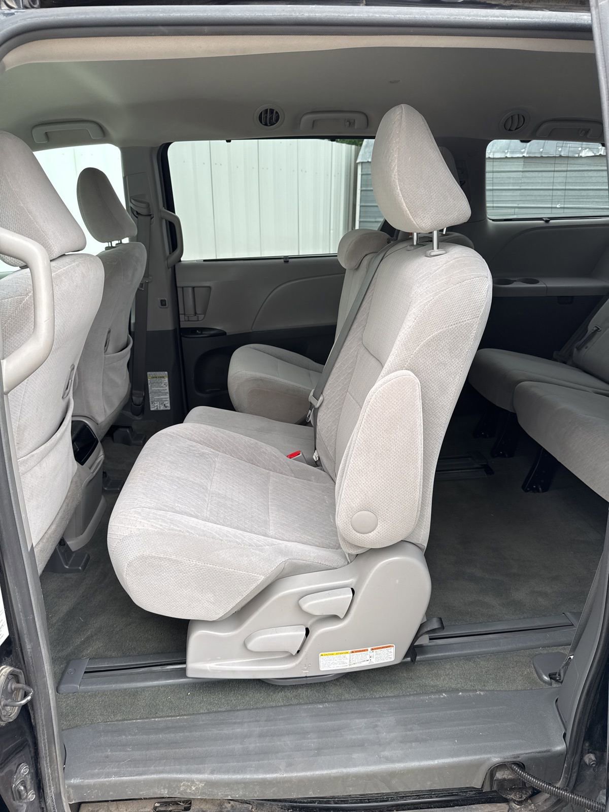 Used 2016 Toyota Sienna LE FWD image 12