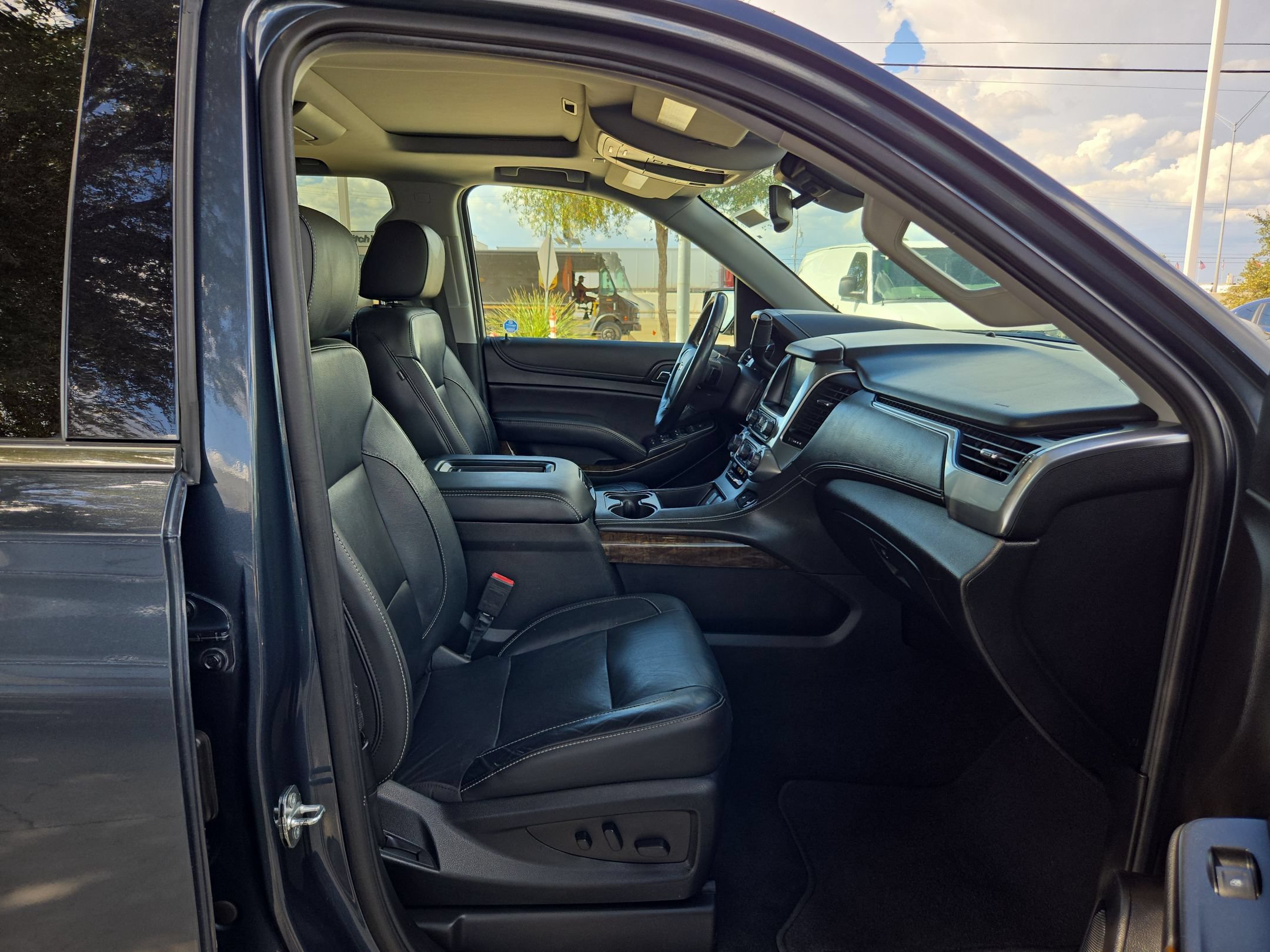 Used 2020 Chevrolet Tahoe LT AWD/4WD image 25