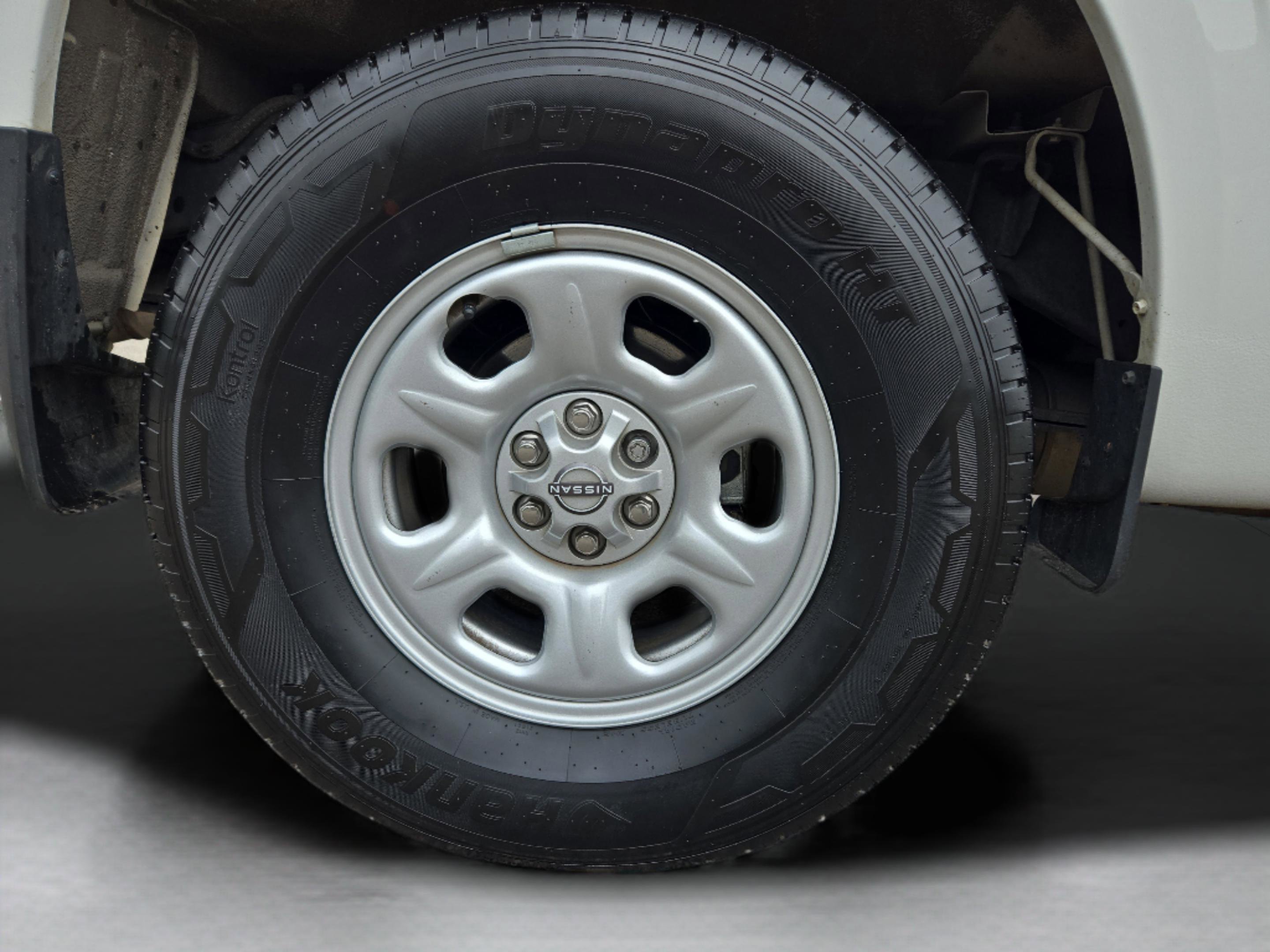 Used 2023 Nissan Frontier S image 31